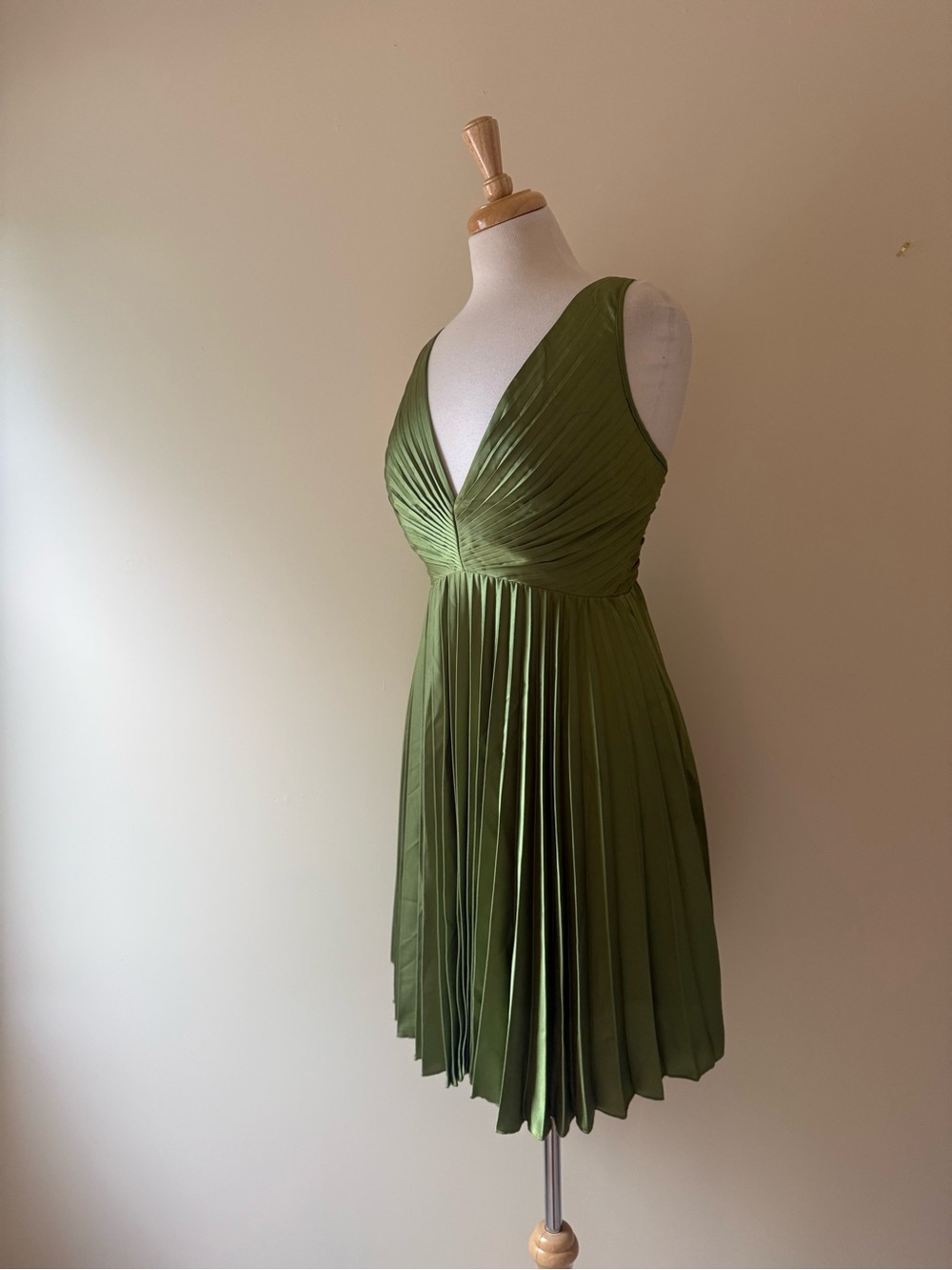 Abercrombie & Fitch BNWT Green Pleated Satin Mini Dress Y2K